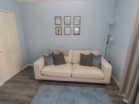 53 The Clicketts - South Wales - 1160720 - thumbnail photo 3