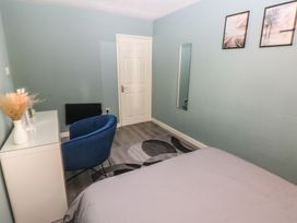 53 The Clicketts - South Wales - 1160720 - thumbnail photo 12