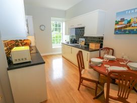 Bay View Apartment - South Wales - 1160956 - thumbnail photo 8