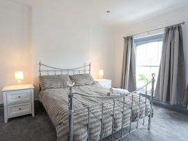 Harbourside Apartment - North Wales - 1161513 - thumbnail photo 17