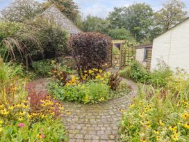 St Dogwells Barn - South Wales - 1162449 - thumbnail photo 36