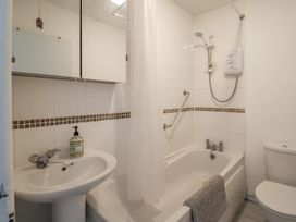 10 Bay View Court - Dorset - 1162484 - thumbnail photo 15