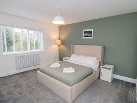 Bridlington Shore Apartment - North Yorkshire (incl. Whitby) - 1163076 - thumbnail photo 9