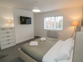 Bridlington Shore Apartment - North Yorkshire (incl. Whitby) - 1163076 - thumbnail photo 12