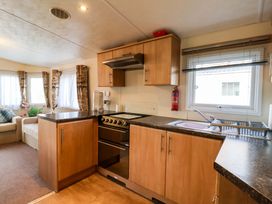 M94 Caravan - Suffolk & Essex - 1163499 - thumbnail photo 6