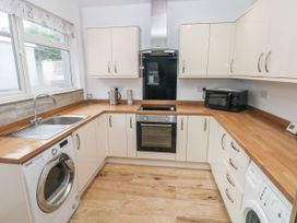 32 Bridgend Road - South Wales - 1163775 - thumbnail photo 9