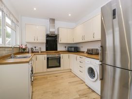 32 Bridgend Road - South Wales - 1163775 - thumbnail photo 11