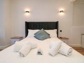 Savoy Bay - Cornwall - 1164011 - thumbnail photo 10