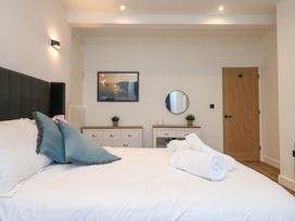 Savoy Bay - Cornwall - 1164011 - thumbnail photo 11