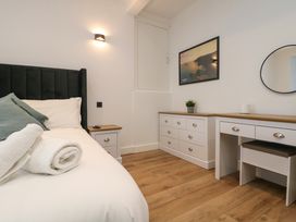 Savoy Bay - Cornwall - 1164011 - thumbnail photo 13