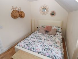 81 Alban Road - South Wales - 1164205 - thumbnail photo 10