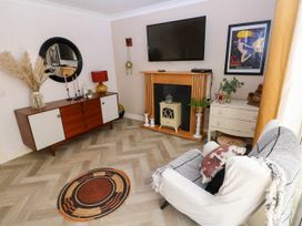 Alban Road - South Wales - 1164205 - thumbnail photo 5