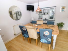 Alban Road - South Wales - 1164205 - thumbnail photo 7