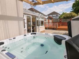 Alban Road - South Wales - 1164205 - thumbnail photo 21