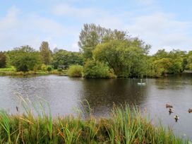 Lakeside Lodge - Lake District - 1164359 - thumbnail photo 16