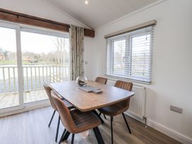 Lakeside Lodge - Lake District - 1164359 - thumbnail photo 9