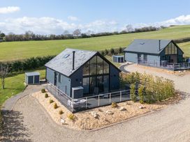 Hare's Hill -  - 1165100 - thumbnail photo 26