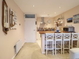 Oakley View Apartment - North Wales - 1165108 - thumbnail photo 7