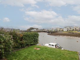 Oakley View Apartment - North Wales - 1165108 - thumbnail photo 16