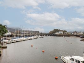 Oakley View Apartment - North Wales - 1165108 - thumbnail photo 18