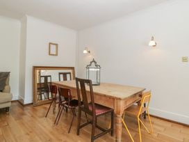 Cefn Campstone - South Wales - 1165347 - thumbnail photo 10