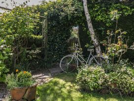 Cefn Campstone - South Wales - 1165347 - thumbnail photo 49