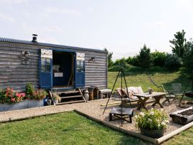 Lillie's Shepherds Hut at Shepherds Lodge Retreat and Wellness -  - 1165646 - thumbnail photo 17