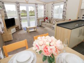 Blissful Abode - Kent & Sussex - 1165734 - thumbnail photo 5