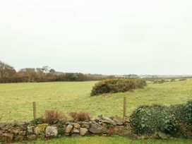 Ty Bach - Anglesey - 1165939 - thumbnail photo 2