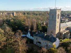 5 St. Michaels Close - Suffolk & Essex - 1166912 - thumbnail photo 22