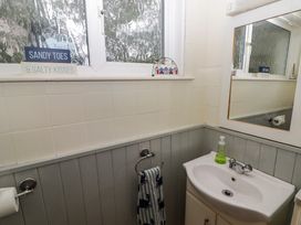 44 Honeyborough Road - South Wales - 1166930 - thumbnail photo 37