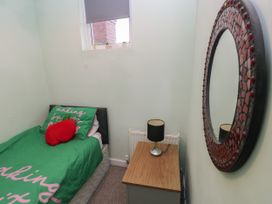 71 Great North Road - South Wales - 1167118 - thumbnail photo 14