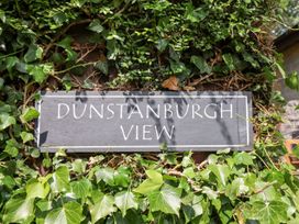 Dunstanburgh View - Northumberland - 1167179 - thumbnail photo 2