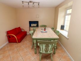 25 St. James Street - South Wales - 1167275 - thumbnail photo 5