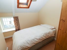 25 St. James Street - South Wales - 1167275 - thumbnail photo 17
