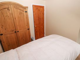 25 St. James Street - South Wales - 1167275 - thumbnail photo 18