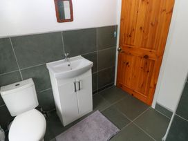25 St. James Street - South Wales - 1167275 - thumbnail photo 20