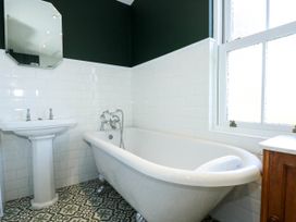 Fir Grove - Anglesey - 1167285 - thumbnail photo 38