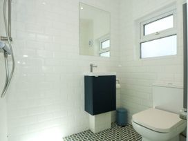 Fir Grove - Anglesey - 1167285 - thumbnail photo 41