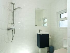 Fir Grove - Anglesey - 1167285 - thumbnail photo 42