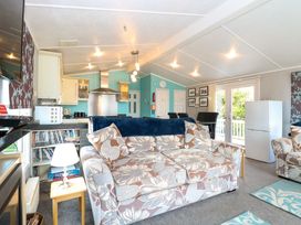 3 Bure Close - Norfolk - 1167293 - thumbnail photo 6