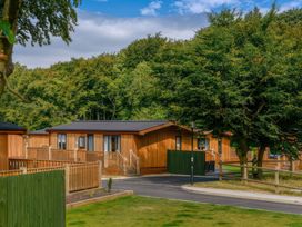 Laddow Rocks Lodge - Peak District & Derbyshire - 1167533 - thumbnail photo 1