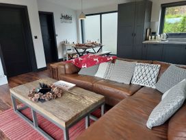 Y Cwt - Anglesey - 1167710 - thumbnail photo 4