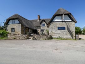Blackthorn - Cotswolds - 1167895 - thumbnail photo 19