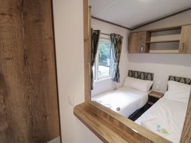 Woodlands Gold (WO 41) - North Wales - 1168106 - thumbnail photo 17