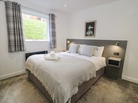 Premier Lodge 72 - North Wales - 1168109 - thumbnail photo 10