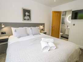 Premier Lodge 72 - North Wales - 1168109 - thumbnail photo 11