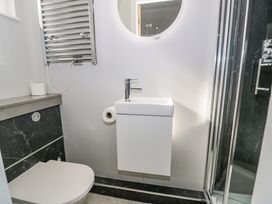 Premier Lodge 72 - North Wales - 1168109 - thumbnail photo 13