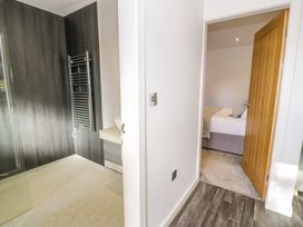 Classic Lodge 26 - North Wales - 1168196 - thumbnail photo 14