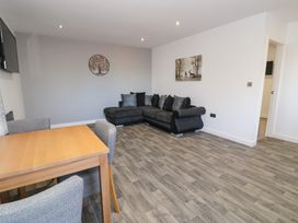 Classic Lodge 31 - North Wales - 1168199 - thumbnail photo 4